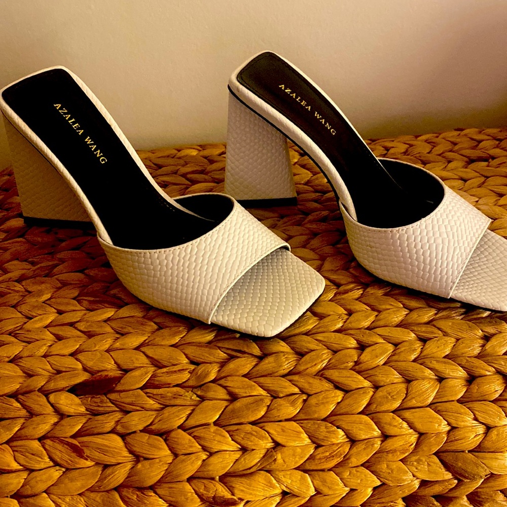 7.5 white mules